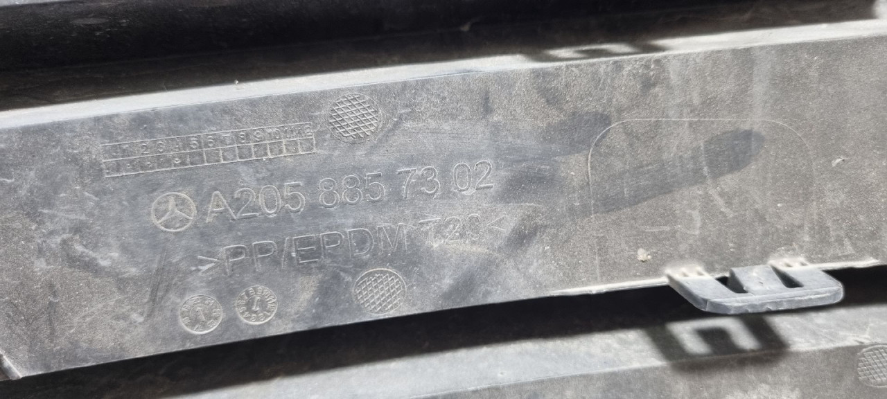 RESETKA BRANIKA MERCEDES C KLASA (W205/S205) > 18-21 A2