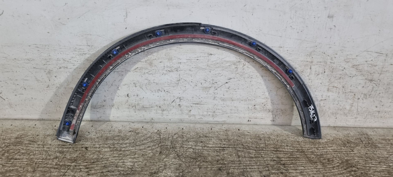 DIJELOVI RUB BLATOBRANA AUDI Q2 > 16-20 81A853818