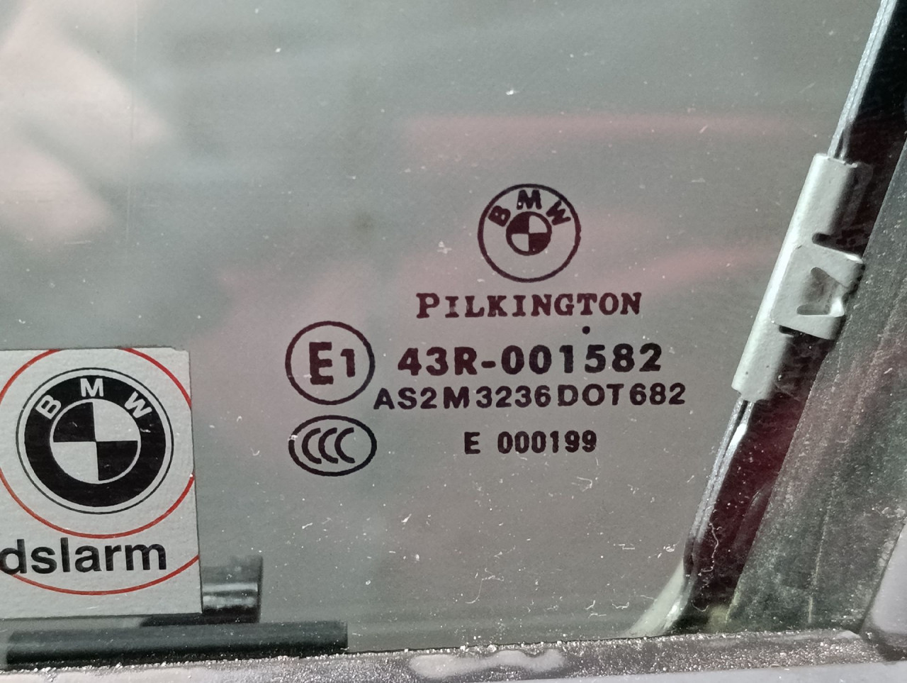 DIJELOVI STAKLO BMW SERIJA 1 (E87/E81) > 07-11
