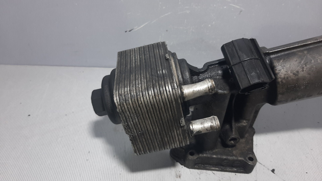HLADNJAK ULJA VW GOLF 4 SW > 99-06 038117061