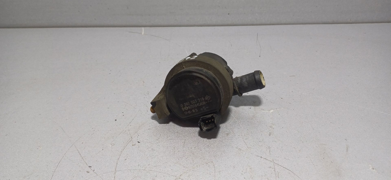 POMOCNA PUMPA VODE RENAULT MASTER > 14- 925164GA0A