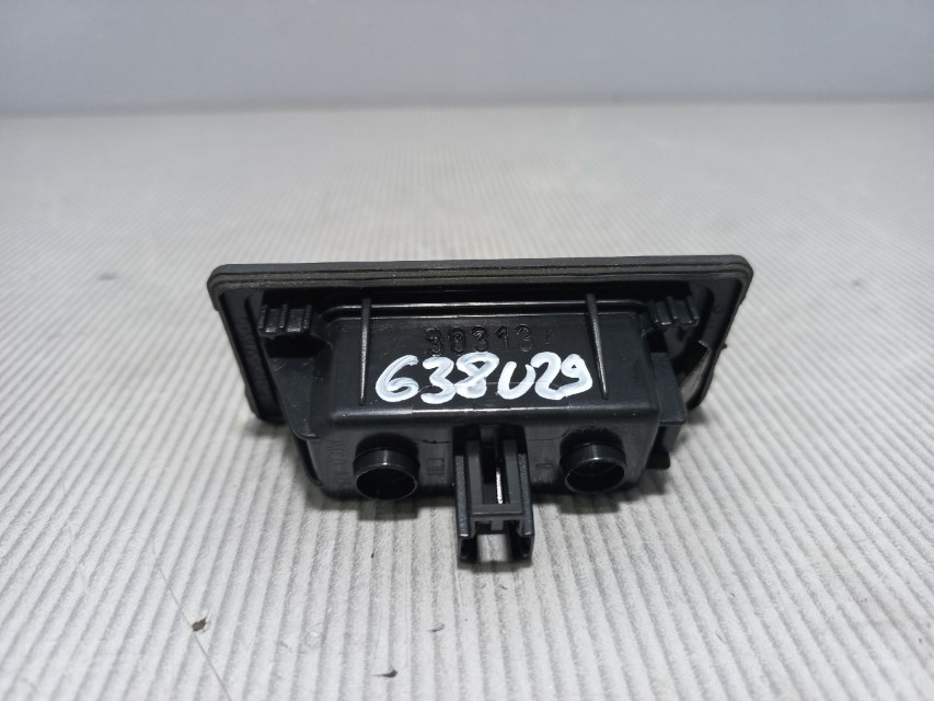 RASVJETA TABLICA AUDI A4 (B8) > 12-15 4G0943021