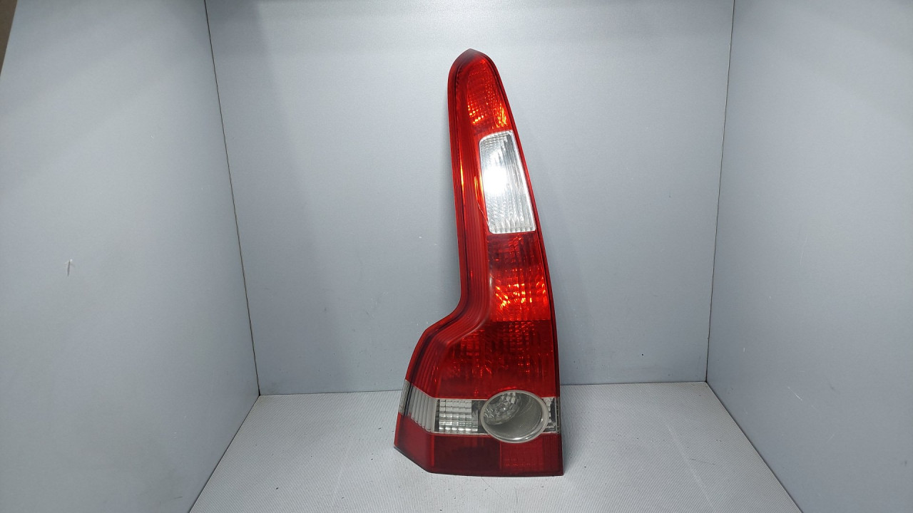 STOP SVJETLO VOLVO S40/V50 > 04-07 30698918