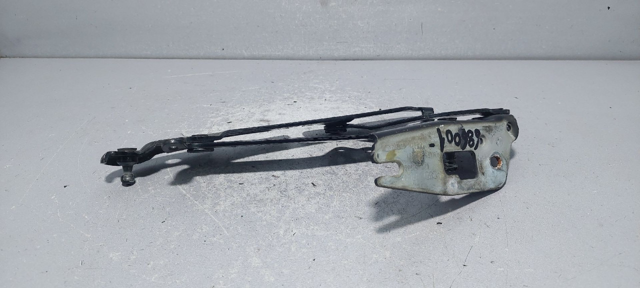 DIJELOVI BAGLAMA GEPEKA AUDI A6 > 04-08 4F5827301