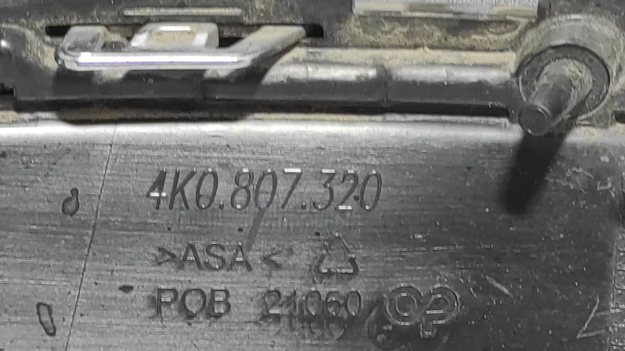 PLASTIKA BRANIKA AUDI A6 4K > 18- 4K0807320