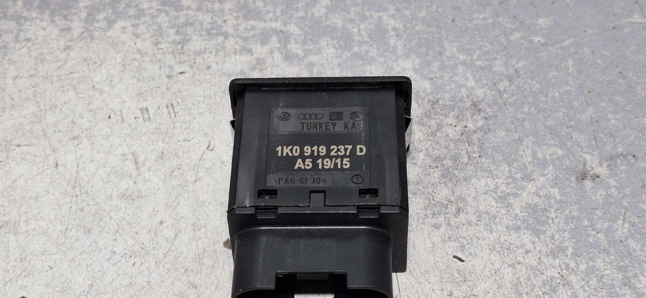 DIJELOVI PREKIDAC VW TIGUAN > 11-15 1K0919237D