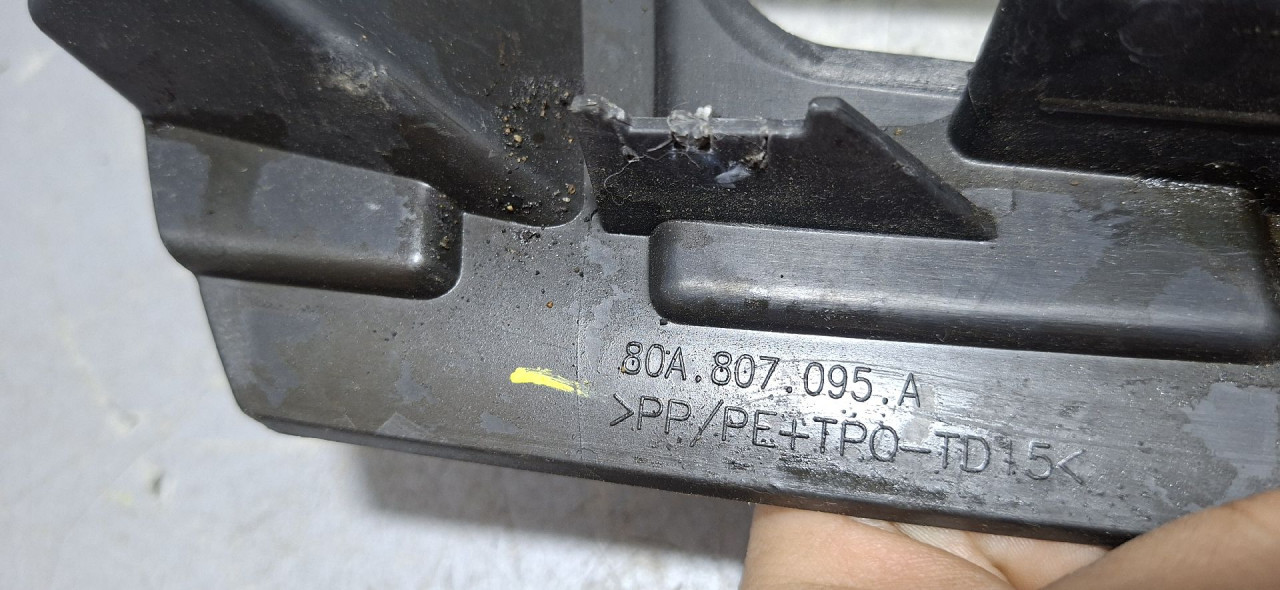DIJELOVI PLASTIKA AUDI Q5 (FY) > 17 - 20  3.0 80A807095A