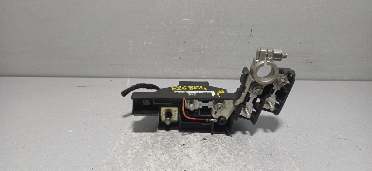 DIJELOVI KLEMA AUDI A4 (B8) > 12-15 8J0915459