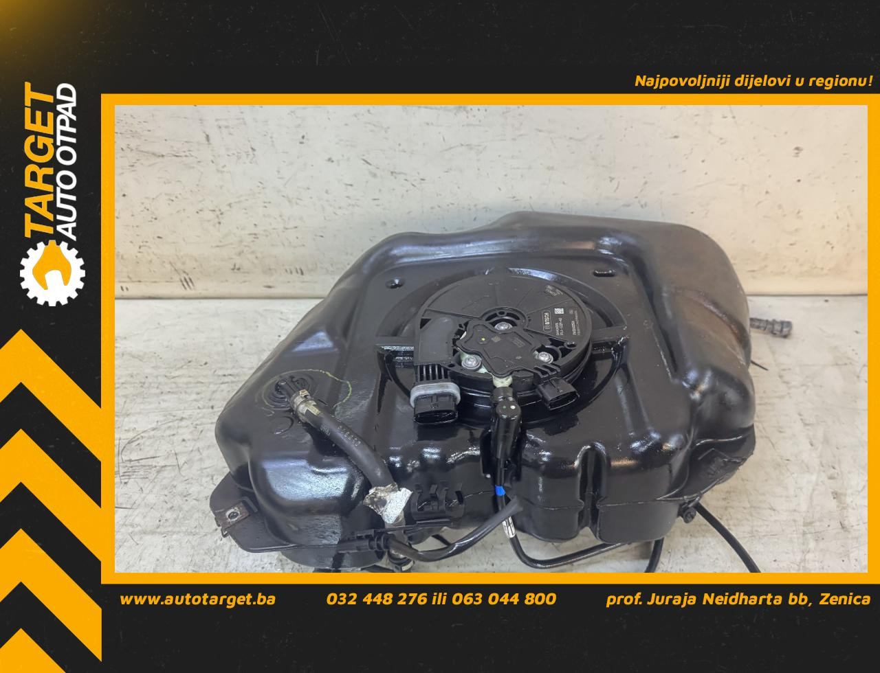 DIJELOVI REZERVOAR LAND ROVER EVOQUE > 15-18 2.0 GJ325J228A
