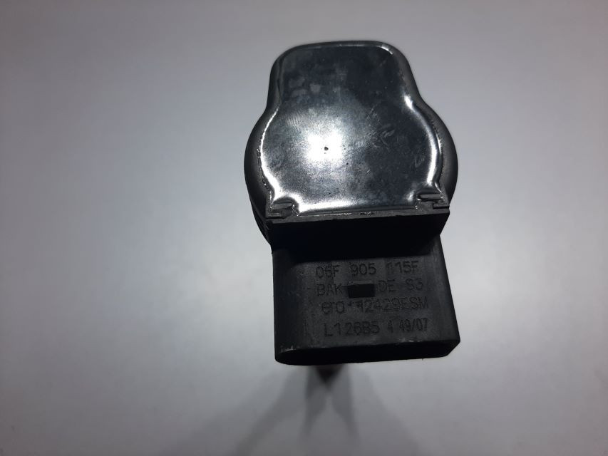 DIJELOVI BOMBINA VW PASSAT B6 > 05-10 06F905115F