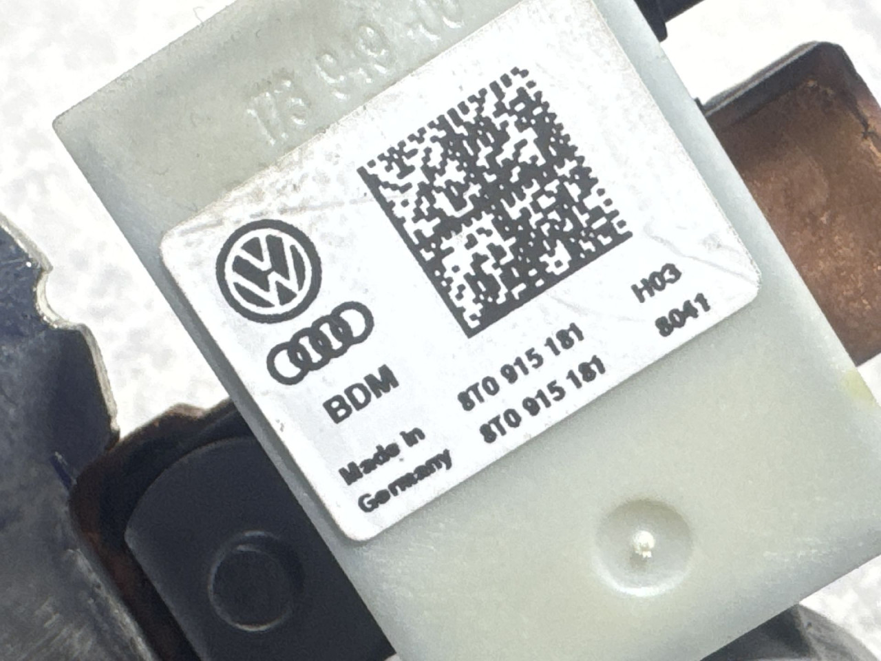 DIJELOVI KLEMA AUDI A6 4G > 14-18 8T0915181
