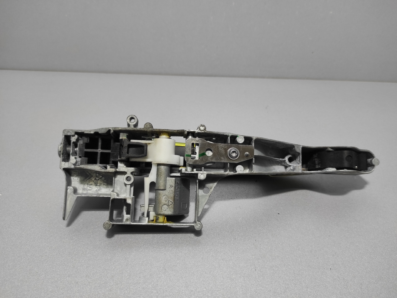RUCKA VRATA PEUGEOT 207 > 09-12 9680168580