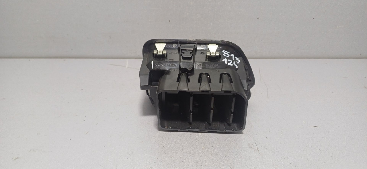 RESETKA VENTILACIJE RENAULT MASTER > 14- 687518035R