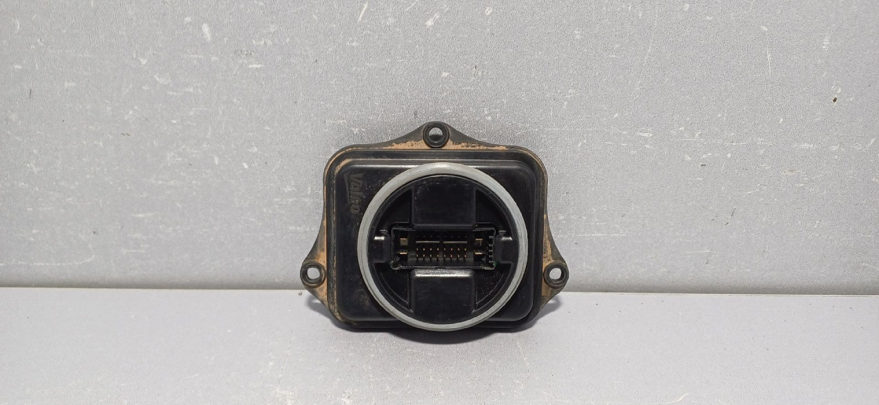 DIJELOVI BALAST FARA VOLVO XC60 > 13-17 90068996