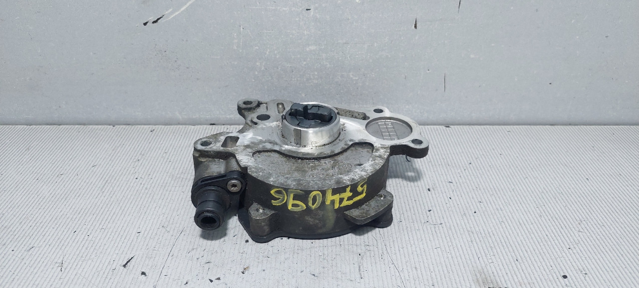VAKUM PUMPA VW GOLF 6 > 08-12 03L100J 03L145207
