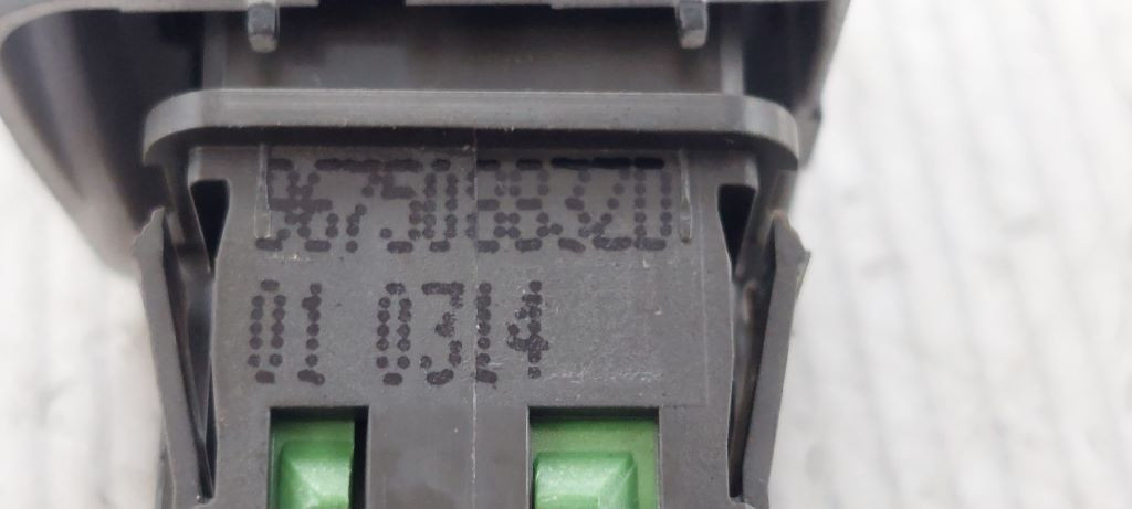 DIJELOVI PREKIDAC PEUGEOT 208 > 12-15 96750883ZD