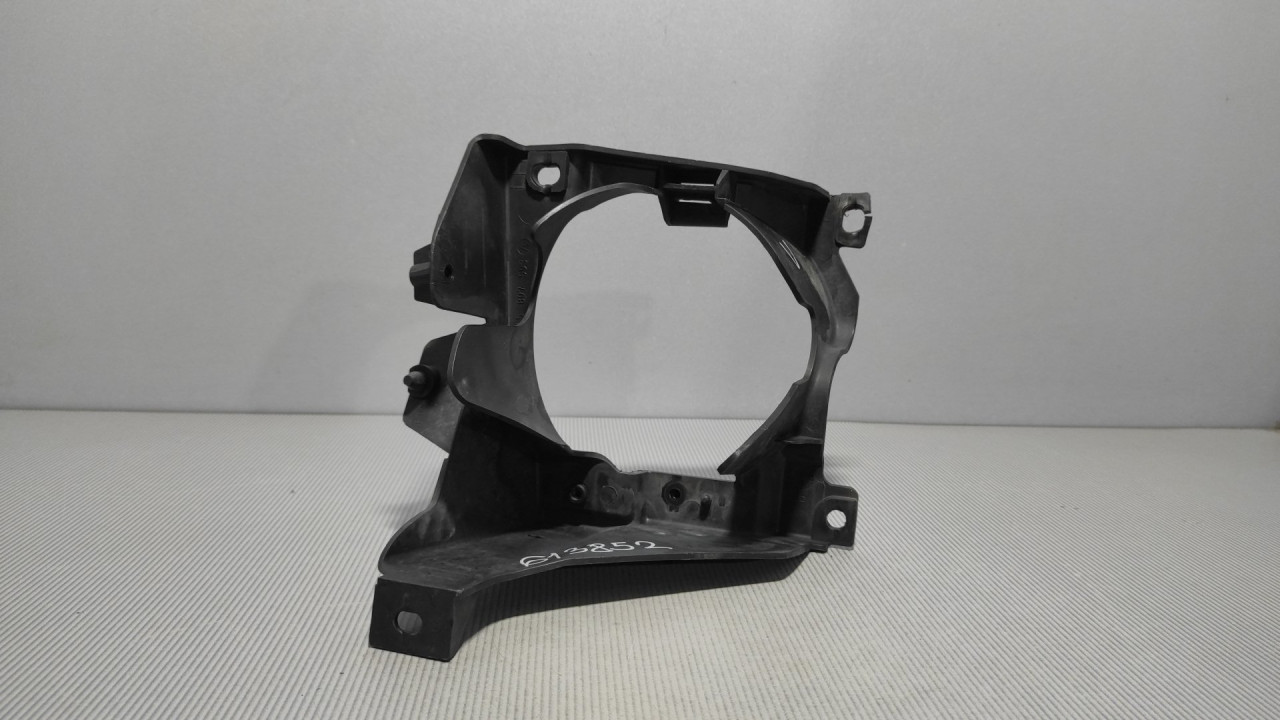 PLASTIKA BRANIKA PORSCHE CAYENNE > 07-10 7L5807593A