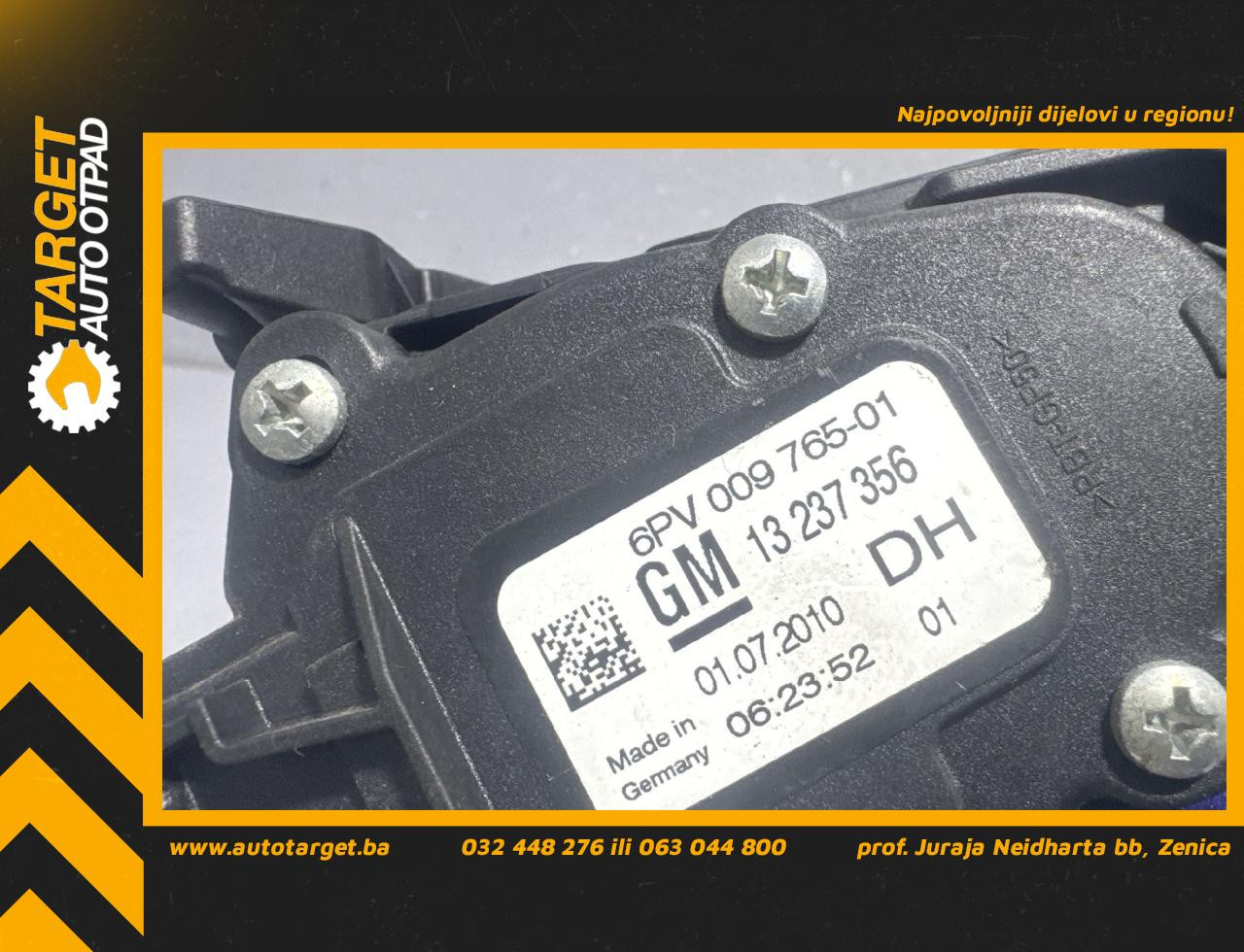 DIJELOVI PAPUCICA GASA OPEL INSIGNIA > 09-13 2.0 13237356