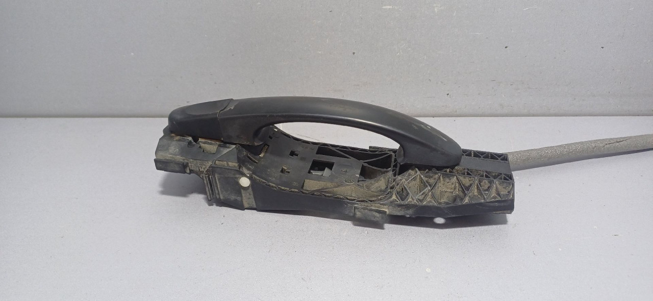 DIJELOVI RUCKA VRATA VW CADDY > 15-20 5N0839885H