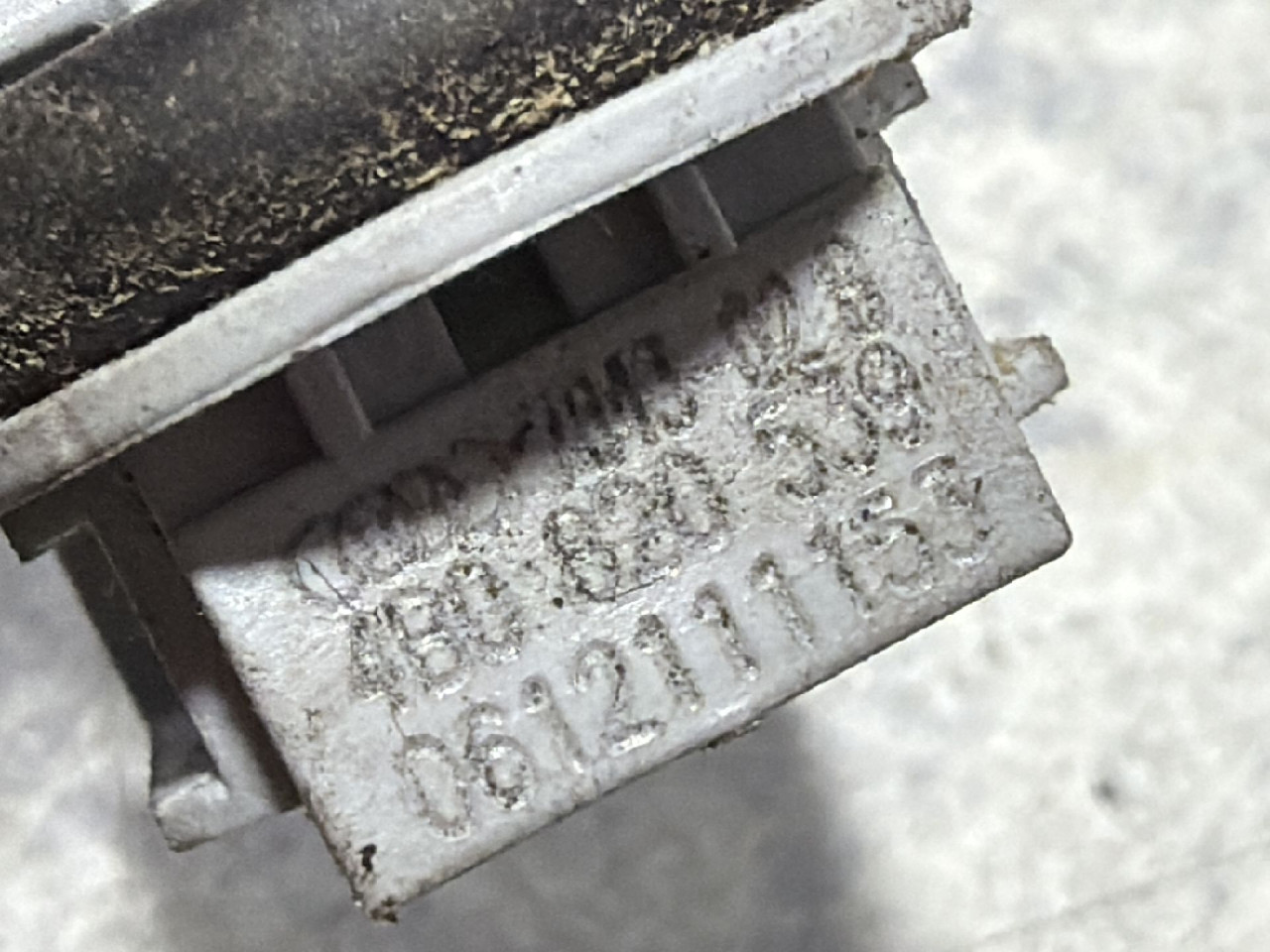 DIJELOVI SENZOR TEMPERATURE VW TIGUAN > 11-15 4B0820539