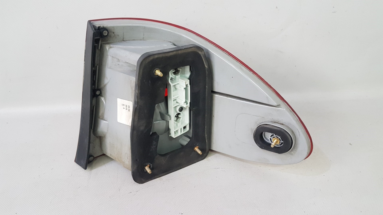 STOP SVJETLO MERCEDES E KLASA (W211) > 02-07 ME039015 A