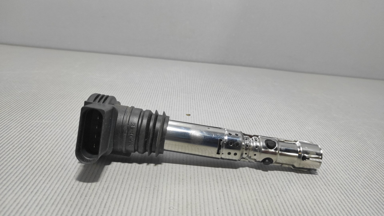 DIJELOVI BOMBINA AUDI A3 > 96-03 06A905115D