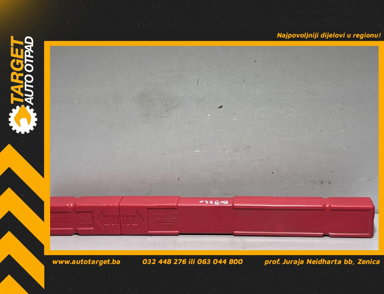 DIJELOVI SIGURNOSNI TROKUT AUDI A4 (B8) > 07-11 8K0860251