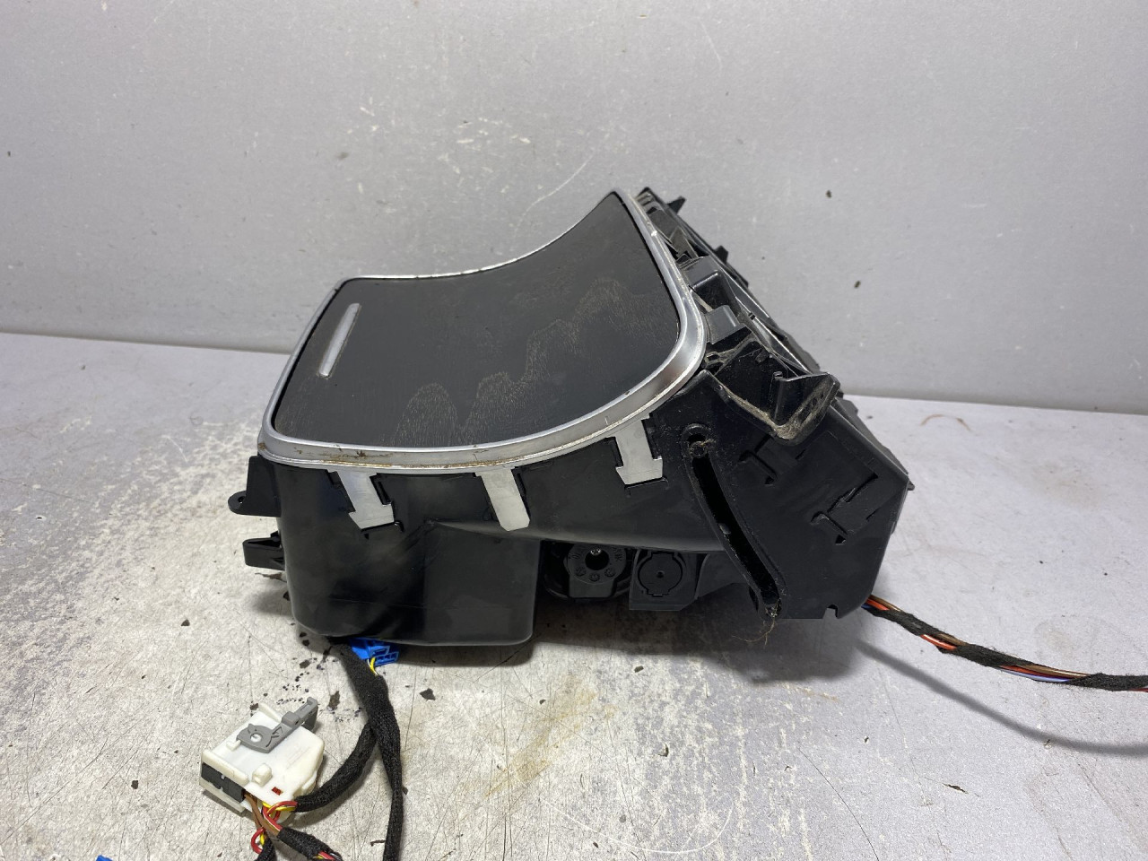 PEPELJARA MERCEDES GLC (X253) > 16-22 A2056801005Q