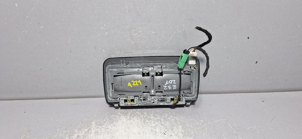 RASVJETA U KABINI PEUGEOT BOXER > 14- 0884200