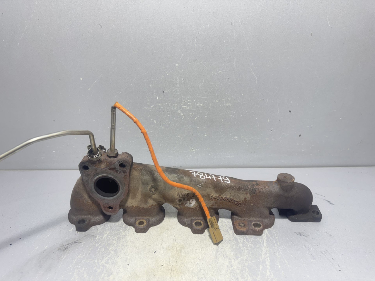 IZDUVNA GRANA NISSAN QASHQAI > 14-17 140045202R