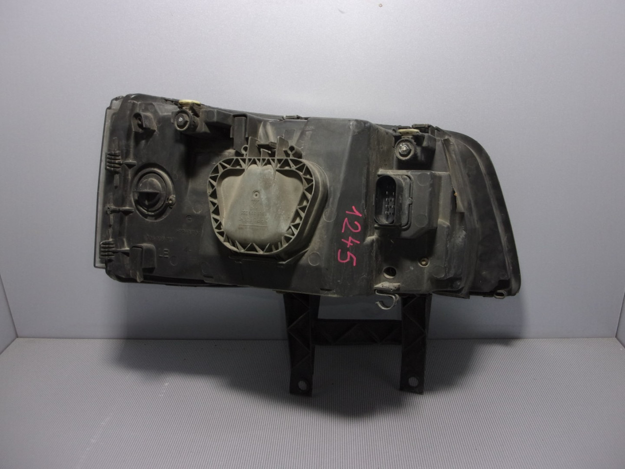 DIJELOVI FAR VW T5 > 03-09 VW917013 7H1941015N