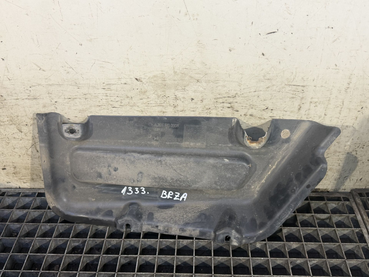PLASTIKA MERCEDES C KLASA (W204) > 11-13 A2046100508