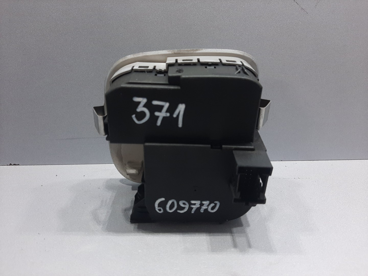 PREKIDACI SVJETLA MERCEDES C KLASA (W203) > 00-04 A2035450904