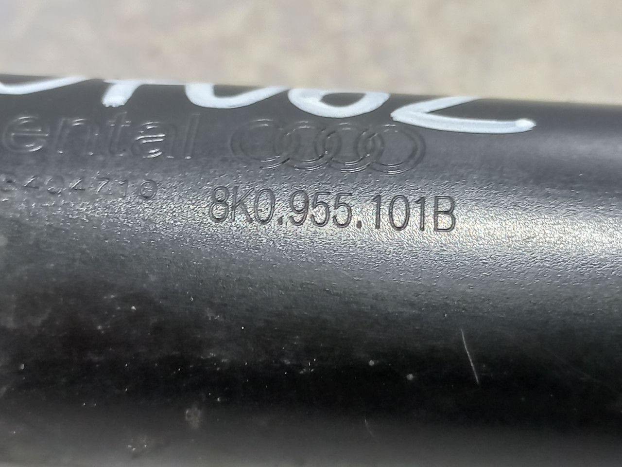 DIJELOVI PRSKALICA ZA FAROVE AUDI A4 (B8) > 07-11 2.0 8K0955101B