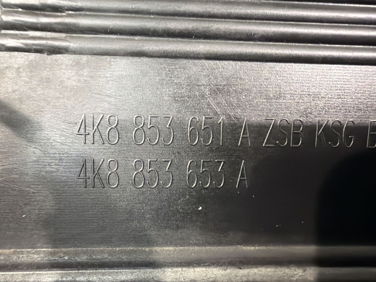 DIJELOVI MASKA AUDI A7 > 18- 3.0 4K8853651A