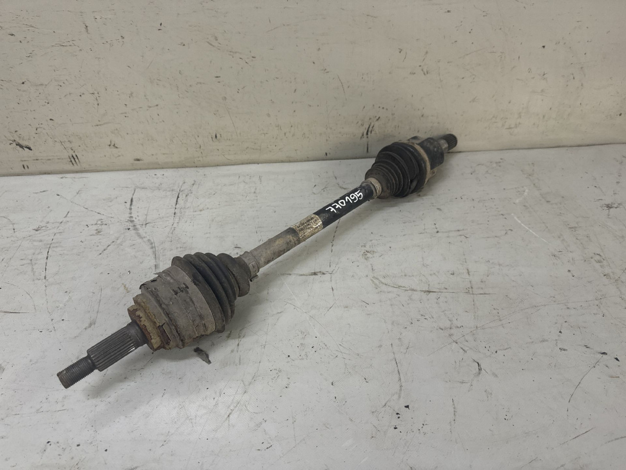 POLUOSOVINA SUZUKI SWIFT > 10-13 4410268L80