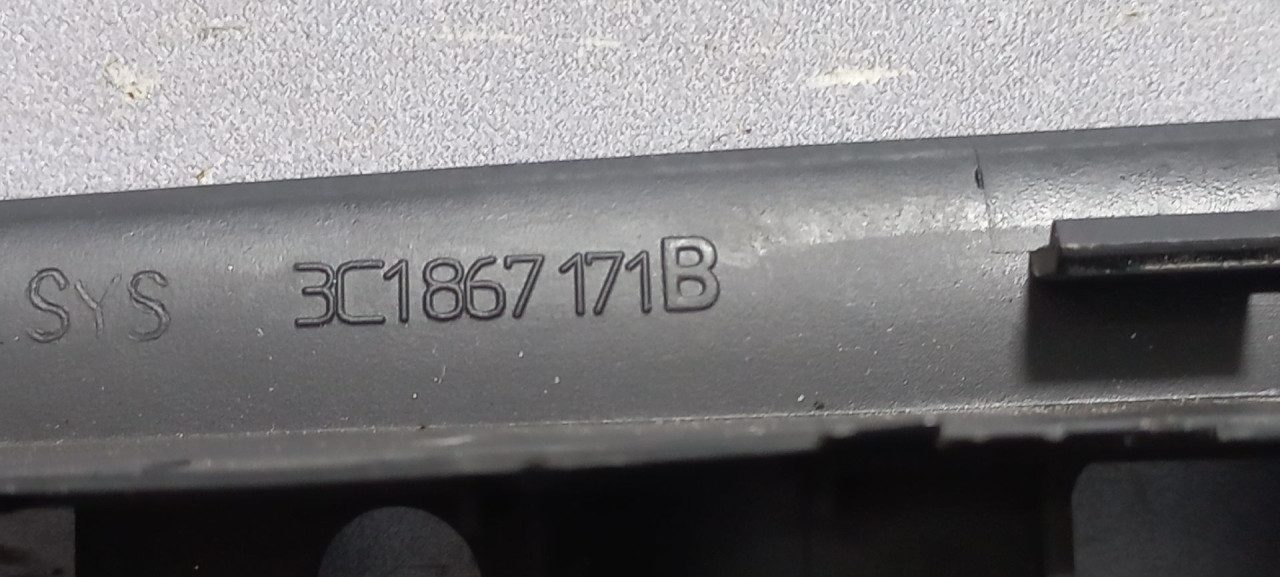 DIJELOVI PLASTIKA VW PASSAT B6 > 05-10 3C1867171B