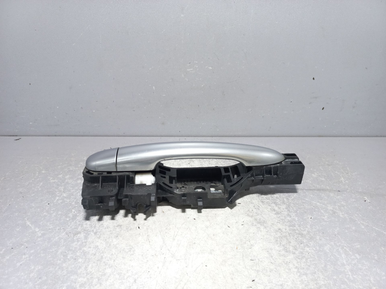 RUCKA VRATA RENAULT SCENIC > 03-06 8200028464