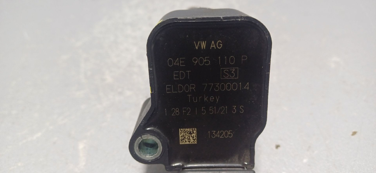 DIJELOVI BOMBINA AUDI A3 (8Y) > 20 -  04E905110P