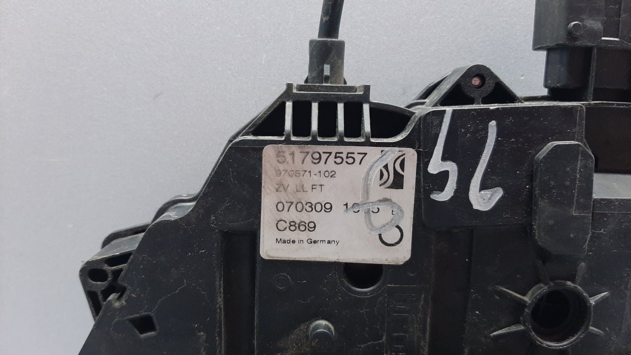 DIJELOVI BRAVA VRATA FIAT GRANDE PUNTO > 05-09 51797557