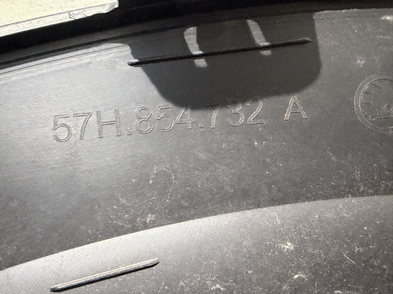 DIJELOVI RUB BLATOBRANA SKODA KODIAQ > 21- 2.0 57H854732A
