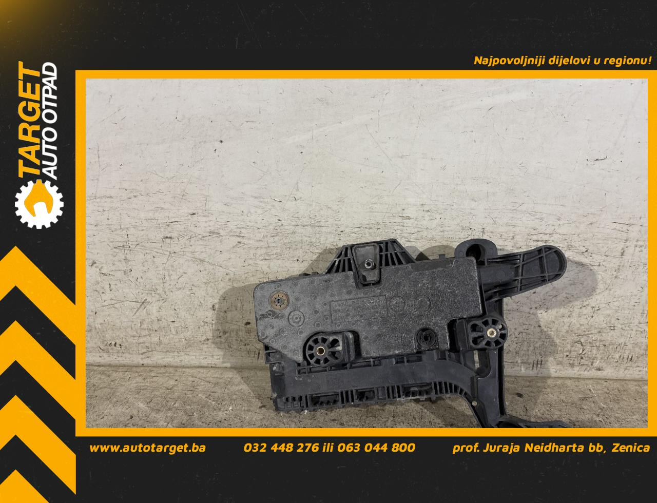 DIJELOVI NOSAC AKUMULATORA VW PASSAT CC > 12-17 2.0 1K0915333H