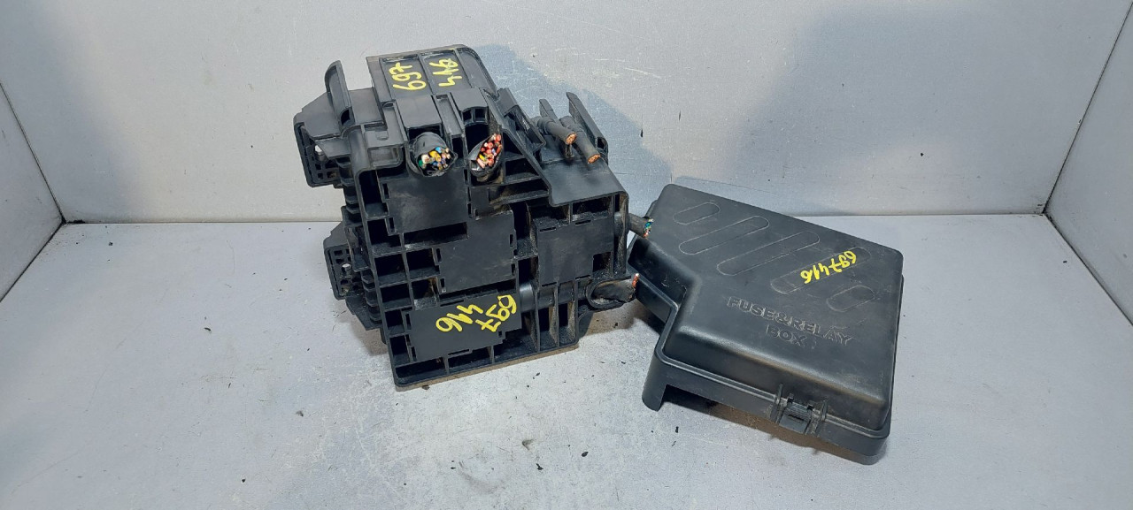 ELEKTRONIKA KUTIJA OSIGURACA HYUNDAI SANTA FE > 06-09