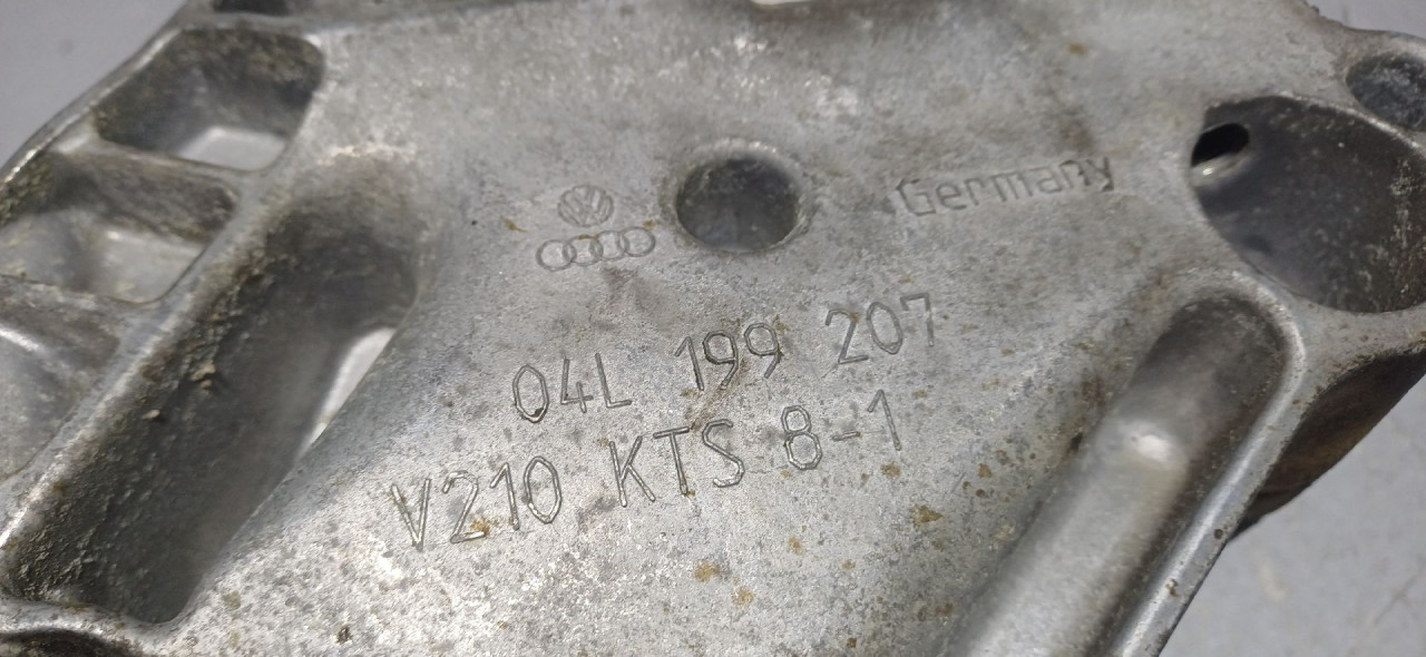 DIJELOVI NOSAC MOTORA VW CADDY > 15-20 04L199207