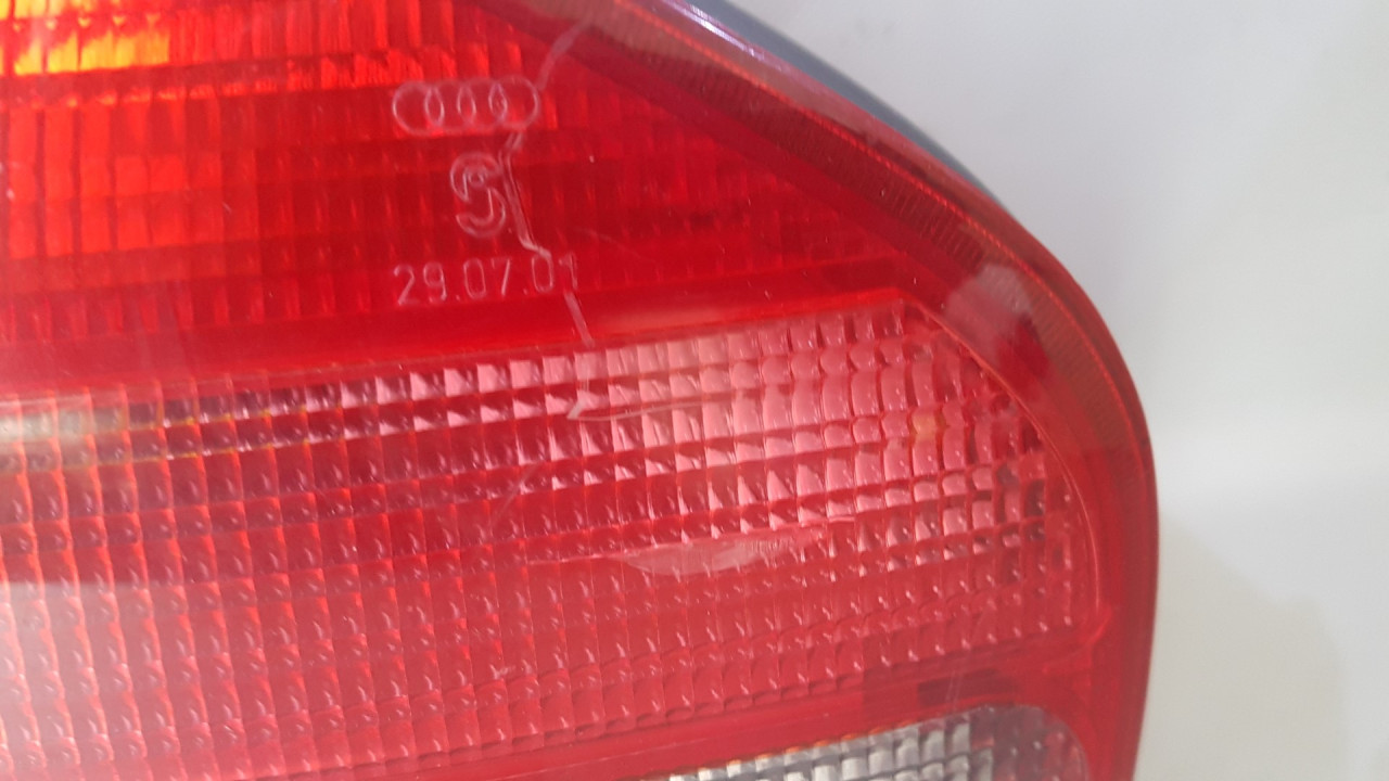 DIJELOVI STOP SVJETLO AUDI A3 > 96-03 8L0945095A