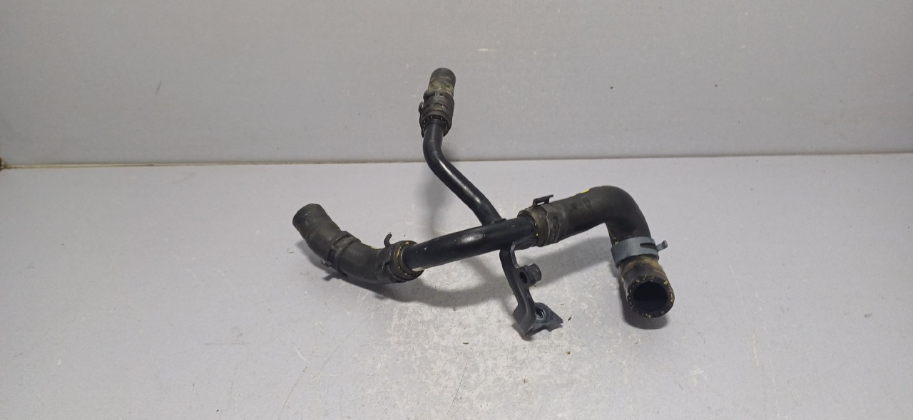 DIJELOVI CRIJEVO AUDI A6 4K > 18- 2.0 05L122157BC
