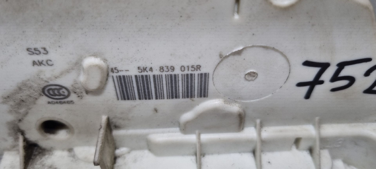 DIJELOVI BRAVA VRATA VW GOLF 7 > 12-16 5K4839015R