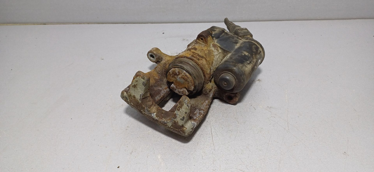 DIJELOVI KOCIONA KLJESTA AUDI A6 > 04-08