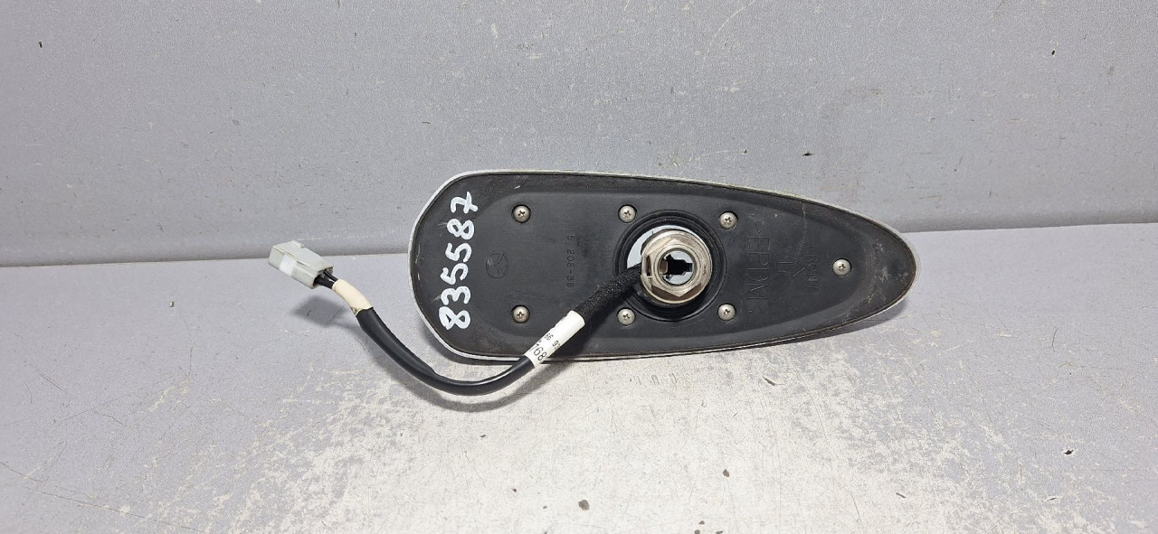 DIJELOVI ANTENA MAZDA 6 > 16-18 GML866930