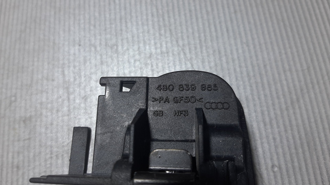 RUCKA VRATA AUDI A4 (B7) > 04-07 4B0839885